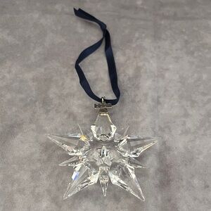 Swarovski Clear Crystal Star Annual Christmas Ornament 2001
